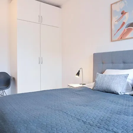 Cozy 2 Bedroom In Charlottelund Apartment *
