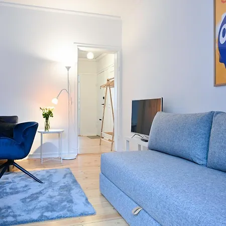Cozy 2 Bedroom In Charlottelund Apartment *
