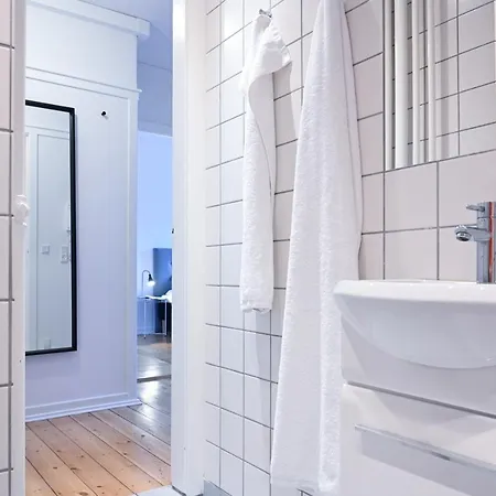 Cozy 2 Bedroom In Charlottelund Charlottenlund